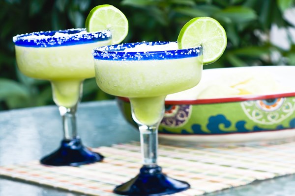 3-ingredient-frozen-margaritas_27971.jpg