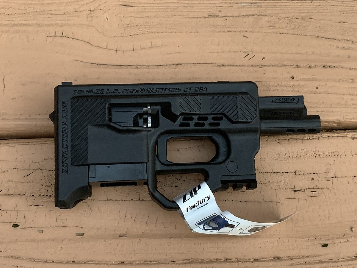 1200px-Zip22Right.jpg